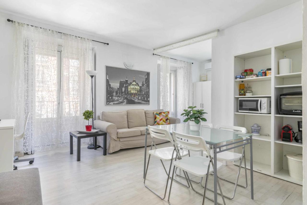 Acogedor Y Centrico Estudio Apartman Madrid Kültér fotó