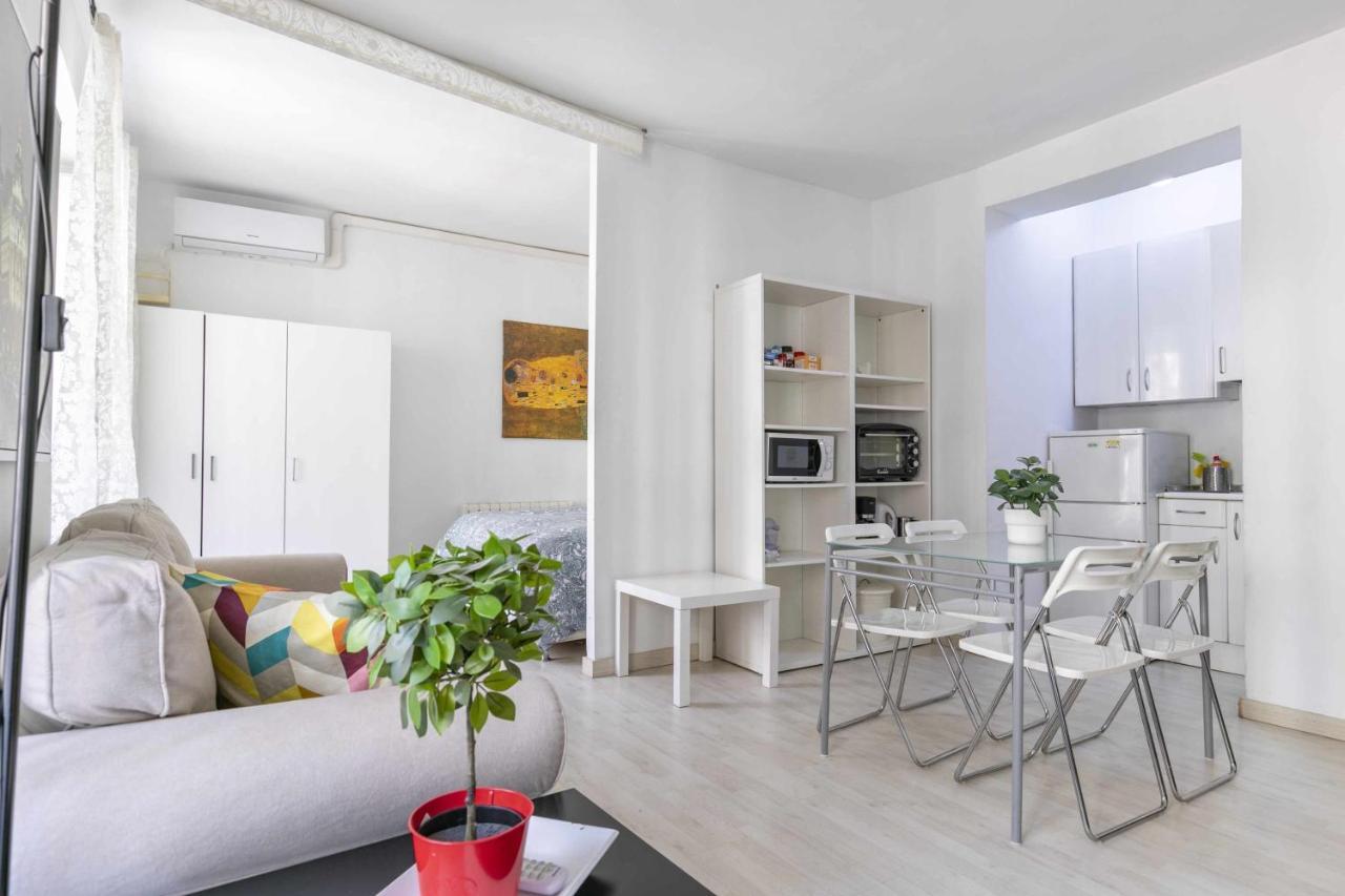 Acogedor Y Centrico Estudio Apartman Madrid Kültér fotó